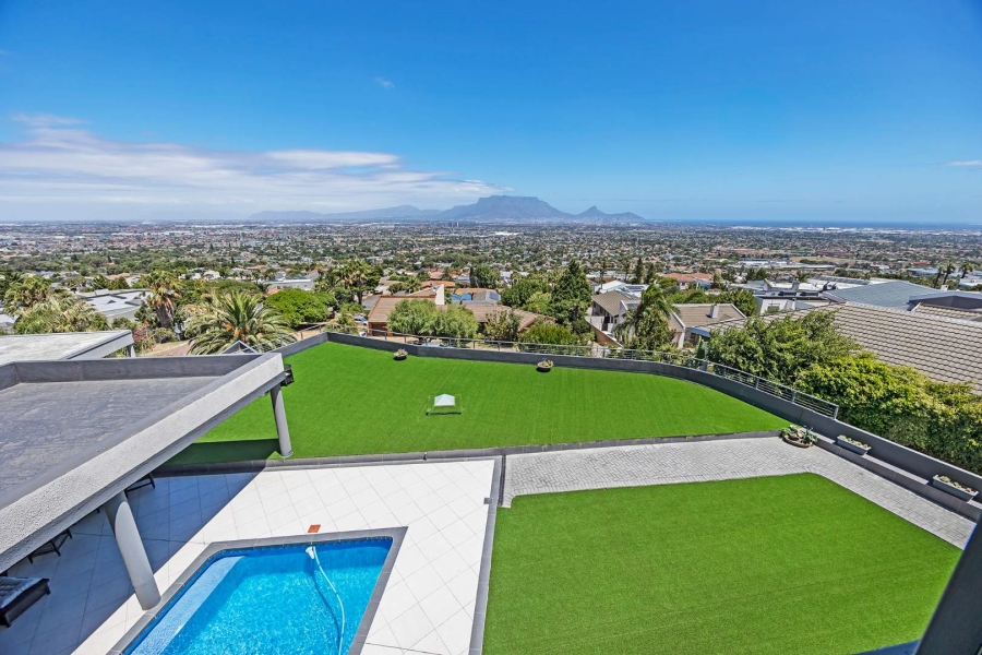 8 Bedroom Property for Sale in Plattekloof Western Cape